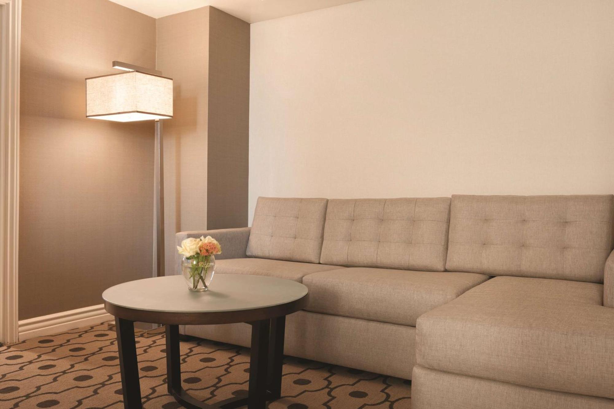 Hilton Los Angeles/San Gabriel Zewnętrze zdjęcie